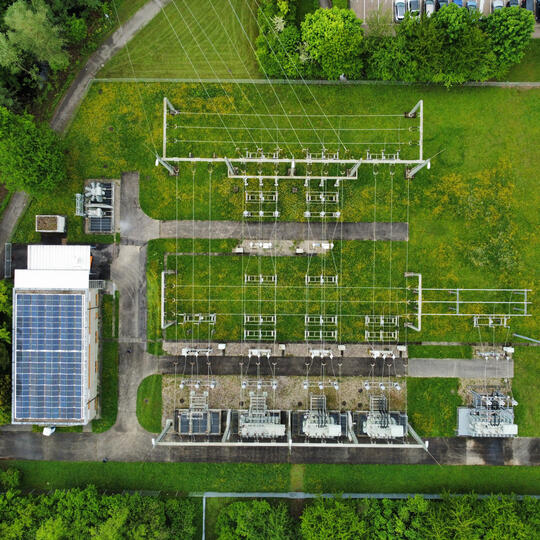 Das Umspannwerk der Stadtwerke Rastatt in Oberreut aus der Vogelperspektive